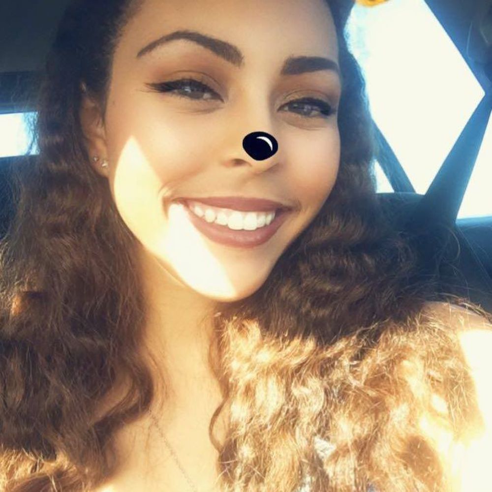 Meet your Posher, Karina nicole